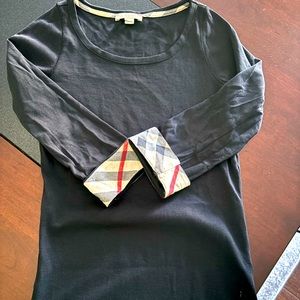 Burberry Women’s black top